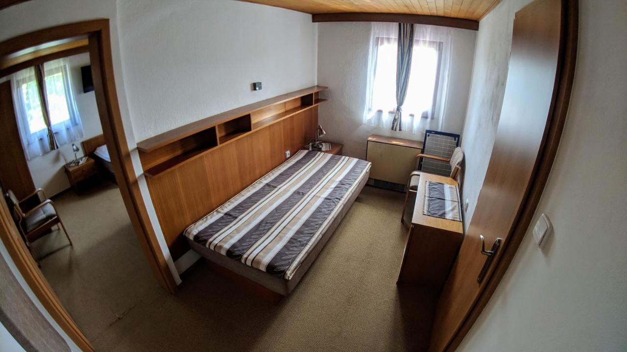 Hotel Bouda Jana Pec pod Sněžkou Zewnętrze zdjęcie
