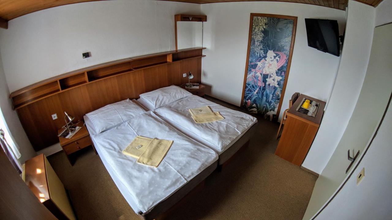 Hotel Bouda Jana Pec pod Sněžkou Zewnętrze zdjęcie